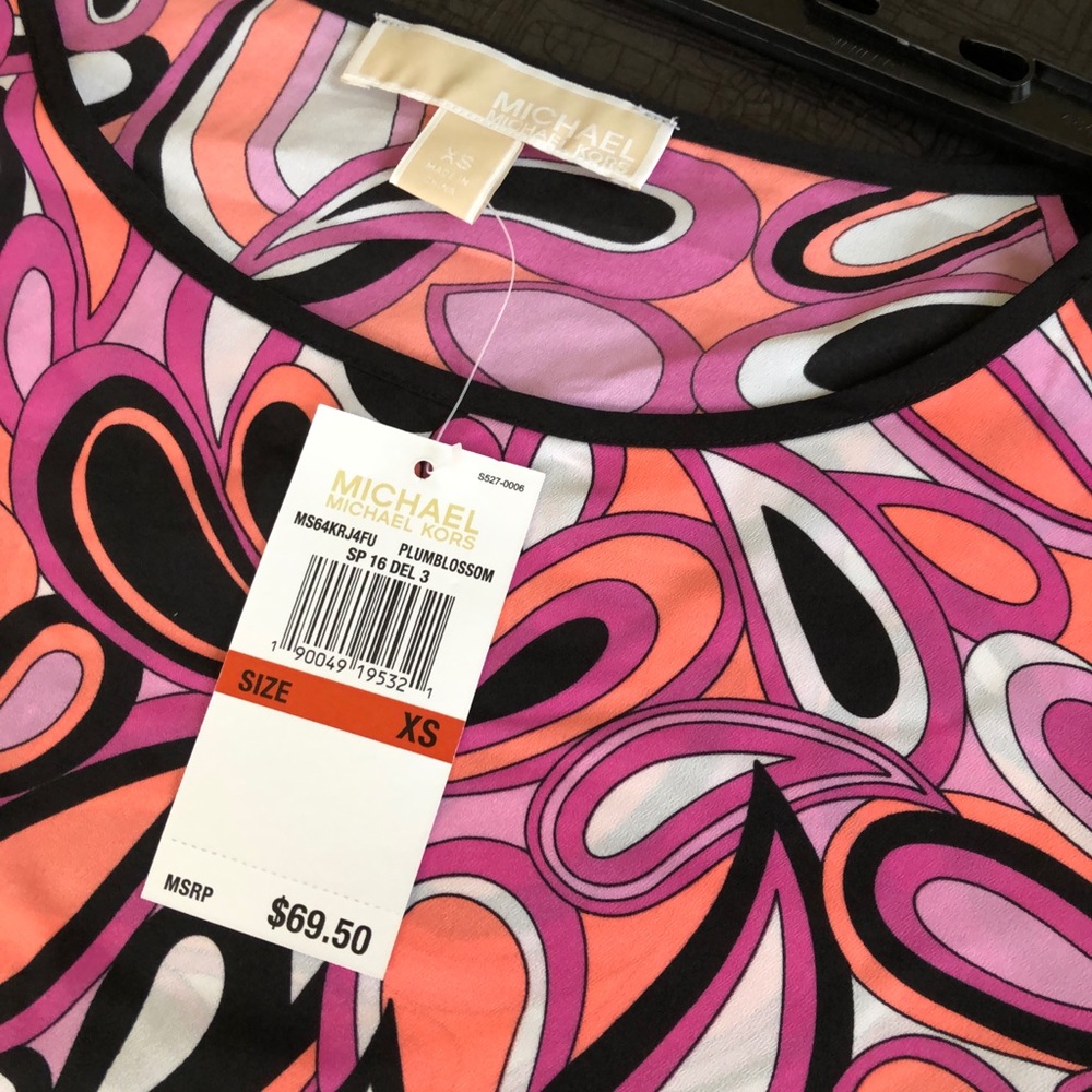 MICHAEL KORS- Pink pattern short sleeve blouse